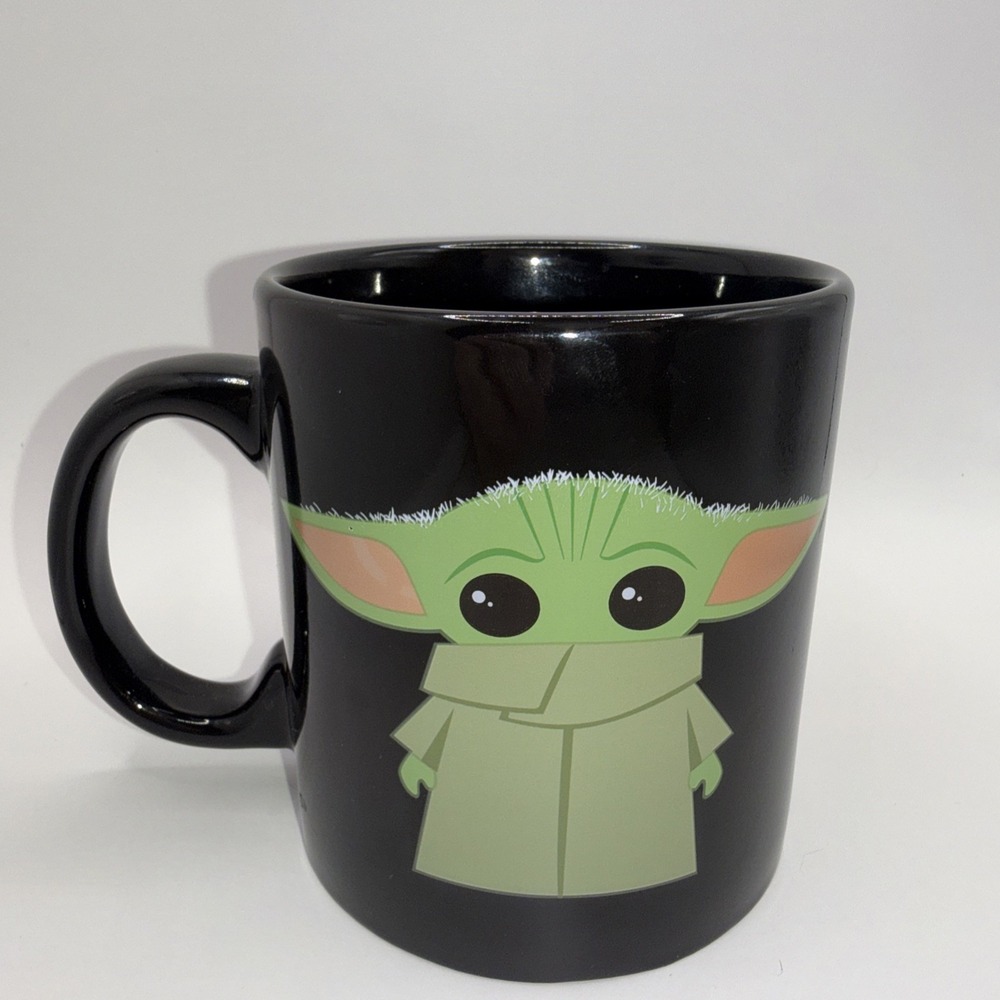 Star Wars The Mandalorian Grogu‎ Baby Yoda Black Ceramic Mug 20oz Silver Buffalo